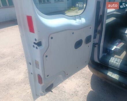 Белый Рено Кенгу, объемом двигателя 1.5 л и пробегом 118 тыс. км за 11200 $, фото 20 на Automoto.ua