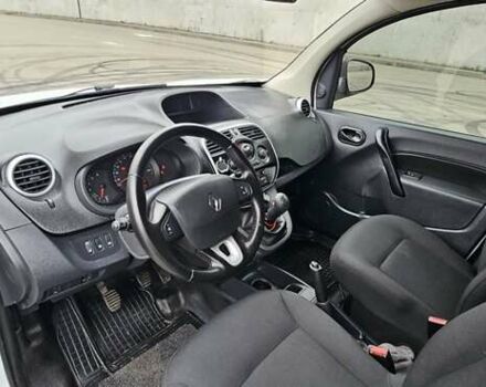 Білий Рено Кєнгу, об'ємом двигуна 1.46 л та пробігом 131 тис. км за 13300 $, фото 11 на Automoto.ua