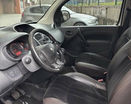 Белый Рено Кенгу, объемом двигателя 1.5 л и пробегом 199 тыс. км за 9999 $, фото 7 на Automoto.ua