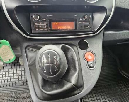 Білий Рено Кєнгу, об'ємом двигуна 1.46 л та пробігом 131 тис. км за 13300 $, фото 17 на Automoto.ua