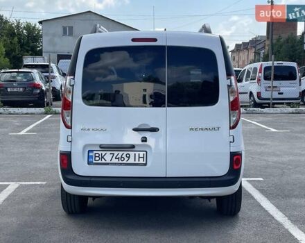 Белый Рено Кенгу, объемом двигателя 1.5 л и пробегом 220 тыс. км за 12200 $, фото 4 на Automoto.ua