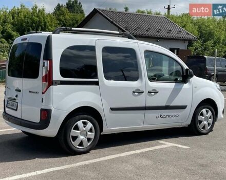 Белый Рено Кенгу, объемом двигателя 1.5 л и пробегом 220 тыс. км за 12200 $, фото 3 на Automoto.ua
