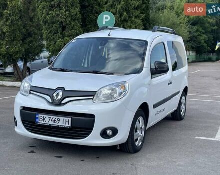Белый Рено Кенгу, объемом двигателя 1.5 л и пробегом 220 тыс. км за 12200 $, фото 1 на Automoto.ua