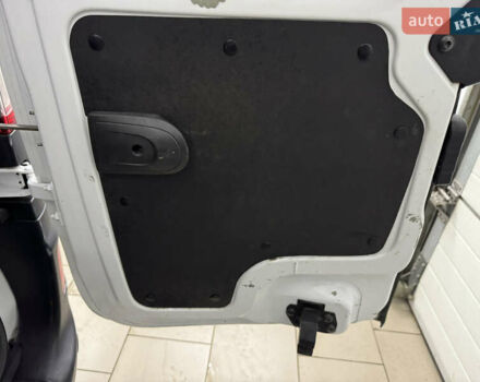 Білий Рено Кєнгу, об'ємом двигуна 1.46 л та пробігом 185 тис. км за 9100 $, фото 21 на Automoto.ua