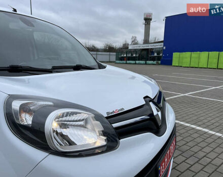 Білий Рено Кєнгу, об'ємом двигуна 1.5 л та пробігом 180 тис. км за 13700 $, фото 14 на Automoto.ua