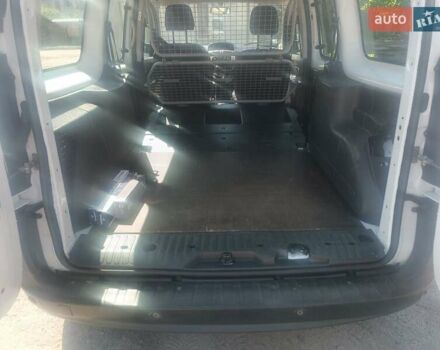 Белый Рено Кенгу, объемом двигателя 1.5 л и пробегом 118 тыс. км за 11200 $, фото 21 на Automoto.ua