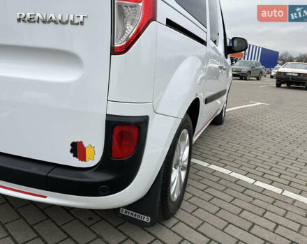 Білий Рено Кєнгу, об'ємом двигуна 1.5 л та пробігом 180 тис. км за 13700 $, фото 10 на Automoto.ua