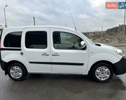 Білий Рено Кєнгу, об'ємом двигуна 1.46 л та пробігом 280 тис. км за 9200 $, фото 3 на Automoto.ua