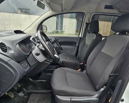 Білий Рено Кєнгу, об'ємом двигуна 1.46 л та пробігом 131 тис. км за 13300 $, фото 10 на Automoto.ua