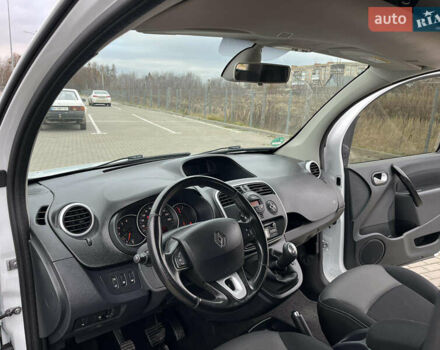 Білий Рено Кєнгу, об'ємом двигуна 1.5 л та пробігом 180 тис. км за 13700 $, фото 16 на Automoto.ua