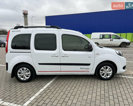 Білий Рено Кєнгу, об'ємом двигуна 1.5 л та пробігом 180 тис. км за 13700 $, фото 8 на Automoto.ua