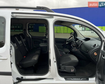 Білий Рено Кєнгу, об'ємом двигуна 1.5 л та пробігом 180 тис. км за 13700 $, фото 25 на Automoto.ua