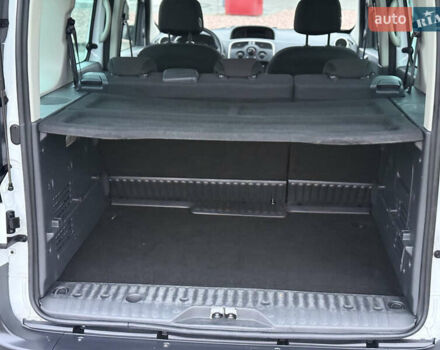 Белый Рено Кенгу, объемом двигателя 1.46 л и пробегом 201 тыс. км за 12700 $, фото 33 на Automoto.ua