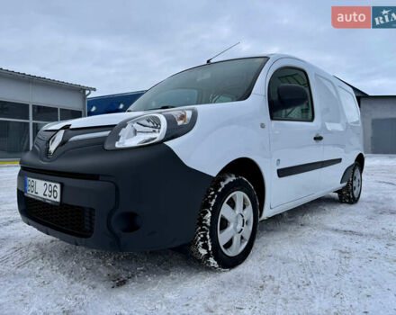 Белый Рено Кенгу, объемом двигателя 0 л и пробегом 57 тыс. км за 8800 $, фото 3 на Automoto.ua