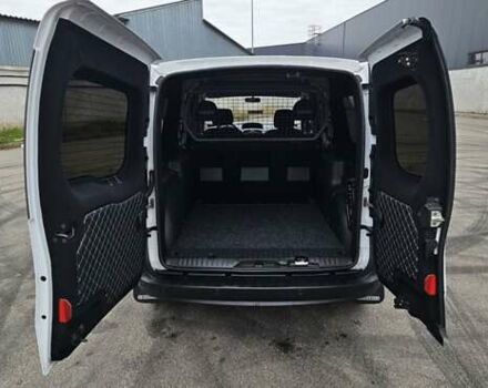 Білий Рено Кєнгу, об'ємом двигуна 1.46 л та пробігом 131 тис. км за 13300 $, фото 27 на Automoto.ua