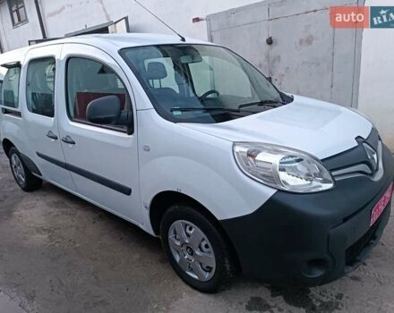 Белый Рено Кенгу, объемом двигателя 1.5 л и пробегом 118 тыс. км за 11200 $, фото 3 на Automoto.ua
