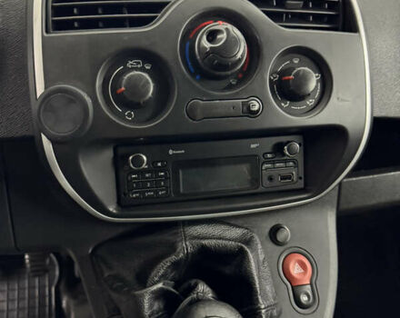 Білий Рено Кєнгу, об'ємом двигуна 1.46 л та пробігом 185 тис. км за 9100 $, фото 14 на Automoto.ua