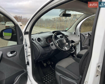 Білий Рено Кєнгу, об'ємом двигуна 1.5 л та пробігом 180 тис. км за 13700 $, фото 15 на Automoto.ua