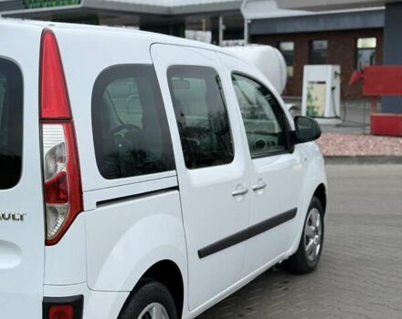 Белый Рено Кенгу, объемом двигателя 1.46 л и пробегом 201 тыс. км за 12700 $, фото 11 на Automoto.ua