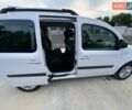 Белый Рено Кенгу, объемом двигателя 1.5 л и пробегом 98 тыс. км за 12999 $, фото 29 на Automoto.ua
