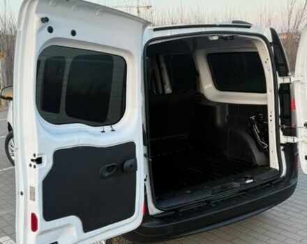 Белый Рено Кенгу, объемом двигателя 1.5 л и пробегом 187 тыс. км за 11900 $, фото 61 на Automoto.ua