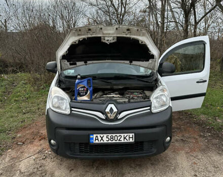 Белый Рено Кенгу, объемом двигателя 1.46 л и пробегом 177 тыс. км за 9200 $, фото 2 на Automoto.ua