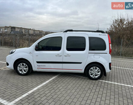 Білий Рено Кєнгу, об'ємом двигуна 1.5 л та пробігом 180 тис. км за 13700 $, фото 4 на Automoto.ua