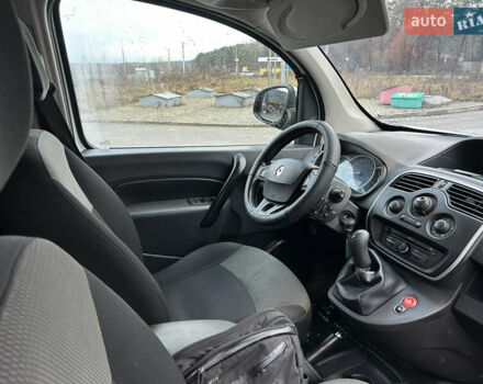 Білий Рено Кєнгу, об'ємом двигуна 1.46 л та пробігом 280 тис. км за 9200 $, фото 6 на Automoto.ua