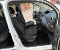 Білий Рено Кєнгу, об'ємом двигуна 1.5 л та пробігом 150 тис. км за 11600 $, фото 62 на Automoto.ua
