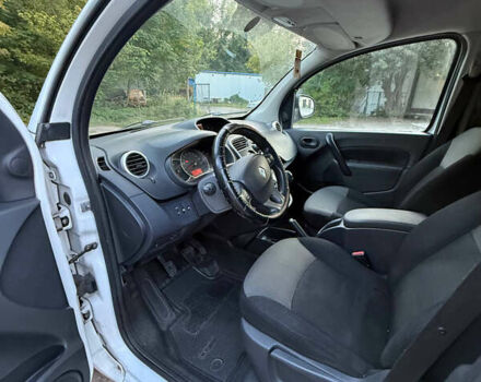 Белый Рено Кенгу, объемом двигателя 1.46 л и пробегом 269 тыс. км за 7700 $, фото 12 на Automoto.ua