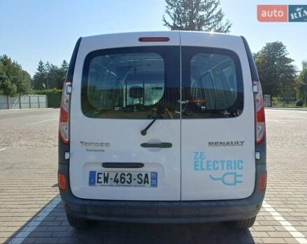 Білий Рено Кєнгу, об'ємом двигуна 0 л та пробігом 55 тис. км за 9700 $, фото 3 на Automoto.ua