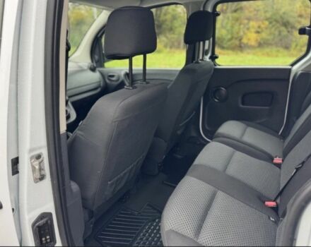 Білий Рено Кєнгу, об'ємом двигуна 1.5 л та пробігом 127 тис. км за 307 $, фото 6 на Automoto.ua