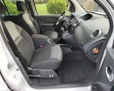 Белый Рено Кенгу, объемом двигателя 1.5 л и пробегом 125 тыс. км за 6170 $, фото 20 на Automoto.ua