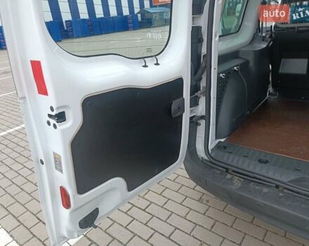 Белый Рено Кенгу, объемом двигателя 1.5 л и пробегом 138 тыс. км за 11800 $, фото 40 на Automoto.ua