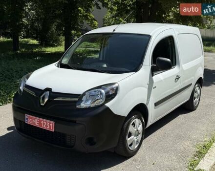 Белый Рено Кенгу, объемом двигателя 0 л и пробегом 27 тыс. км за 9700 $, фото 11 на Automoto.ua