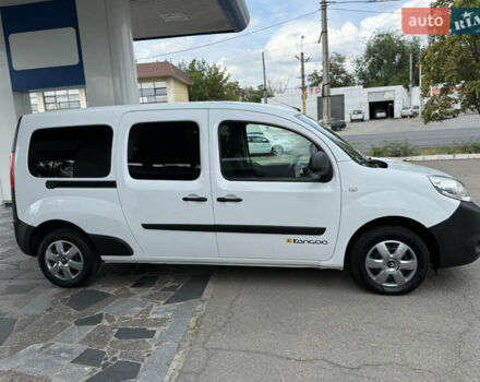 Белый Рено Кенгу, объемом двигателя 1.5 л и пробегом 117 тыс. км за 12999 $, фото 14 на Automoto.ua