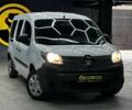 Білий Рено Кєнгу, об'ємом двигуна 0 л та пробігом 100 тис. км за 12800 $, фото 1 на Automoto.ua