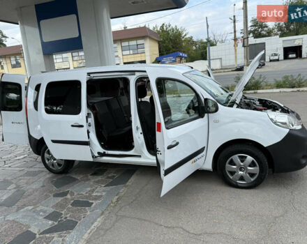 Белый Рено Кенгу, объемом двигателя 1.5 л и пробегом 117 тыс. км за 12999 $, фото 95 на Automoto.ua