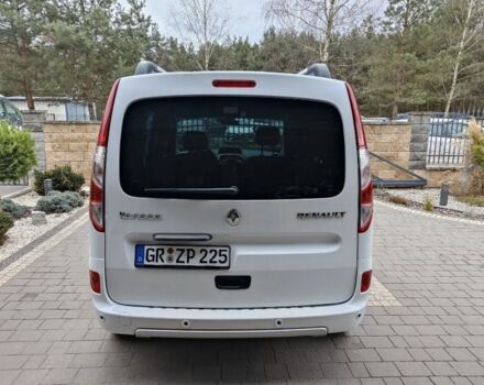 Белый Рено Кенгу, объемом двигателя 1.5 л и пробегом 125 тыс. км за 6170 $, фото 9 на Automoto.ua