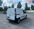 Белый Рено Кенгу, объемом двигателя 1.5 л и пробегом 202 тыс. км за 9290 $, фото 4 на Automoto.ua