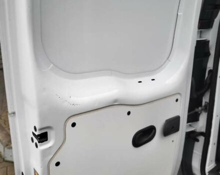 Белый Рено Кенгу, объемом двигателя 1.5 л и пробегом 200 тыс. км за 12900 $, фото 42 на Automoto.ua