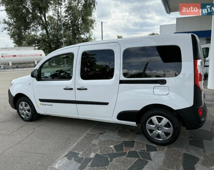 Белый Рено Кенгу, объемом двигателя 1.5 л и пробегом 117 тыс. км за 12999 $, фото 27 на Automoto.ua