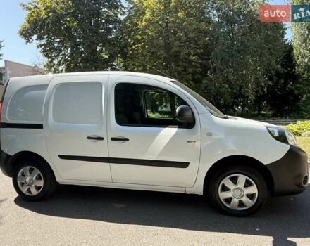Белый Рено Кенгу, объемом двигателя 0 л и пробегом 27 тыс. км за 9700 $, фото 5 на Automoto.ua