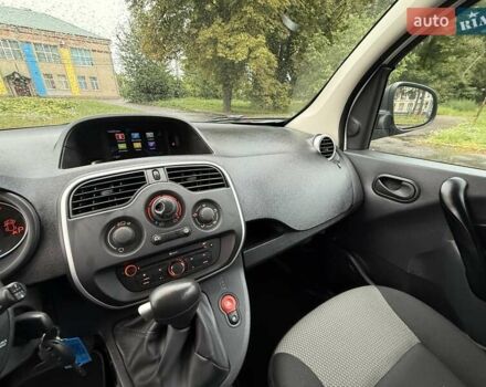 Белый Рено Кенгу, объемом двигателя 0 л и пробегом 10 тыс. км за 14700 $, фото 35 на Automoto.ua
