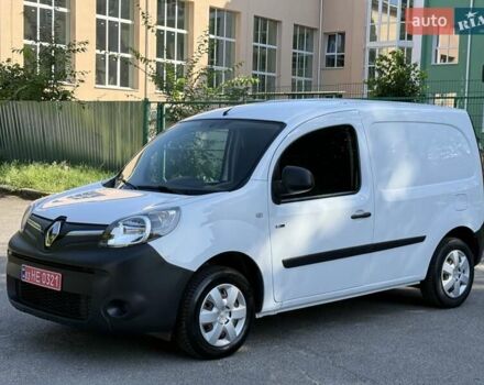 Белый Рено Кенгу, объемом двигателя 0 л и пробегом 19 тыс. км за 9900 $, фото 4 на Automoto.ua