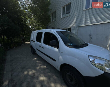 Белый Рено Кенгу, объемом двигателя 1.5 л и пробегом 270 тыс. км за 13500 $, фото 1 на Automoto.ua