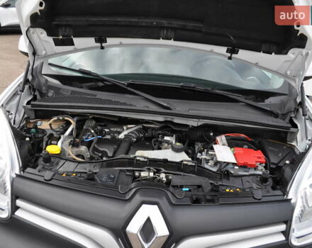 Рено Кенгу 2018 в Киеве на Automoto.ua Белый Рено Кенгу, объемом двигателя 1.5 л и пробегом 157 тыс. км за 15500 $, фото 27 на Automoto.ua
