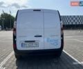 Белый Рено Кенгу, объемом двигателя 0 л и пробегом 107 тыс. км за 10000 $, фото 11 на Automoto.ua
