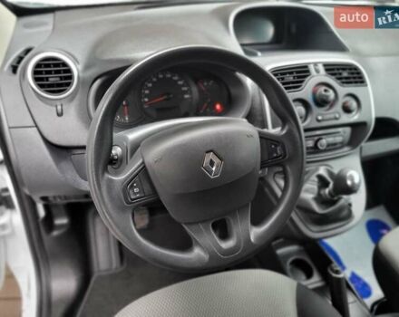 Белый Рено Кенгу, объемом двигателя 1.5 л и пробегом 200 тыс. км за 12900 $, фото 35 на Automoto.ua