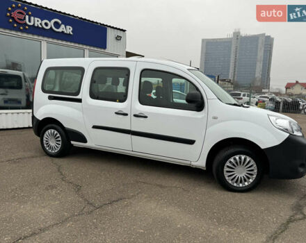 Белый Рено Кенгу, объемом двигателя 1.5 л и пробегом 71 тыс. км за 14700 $, фото 7 на Automoto.ua